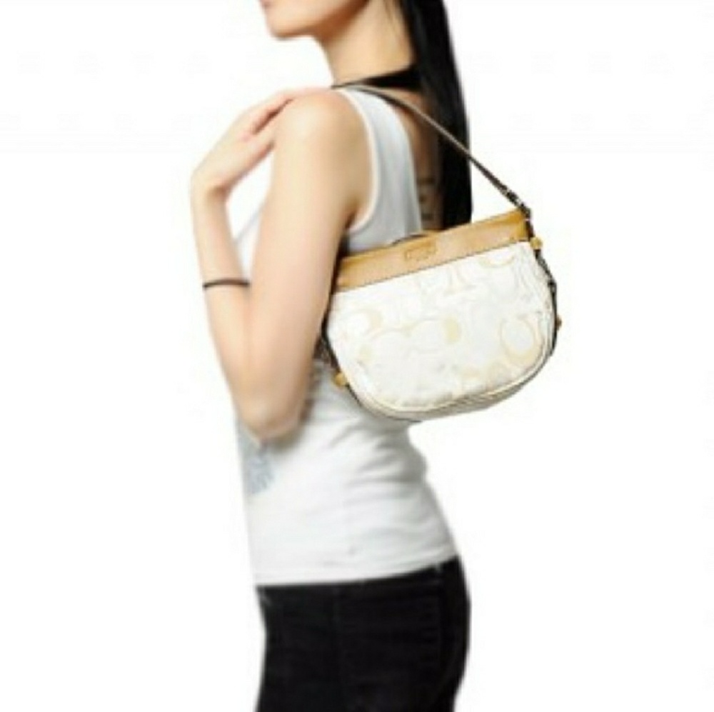 Coach Leather Cream mini Purse